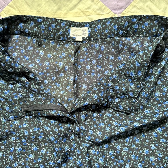 URBAN RENEWAL High-Rise Floral Shorts - Picture 5 of 6